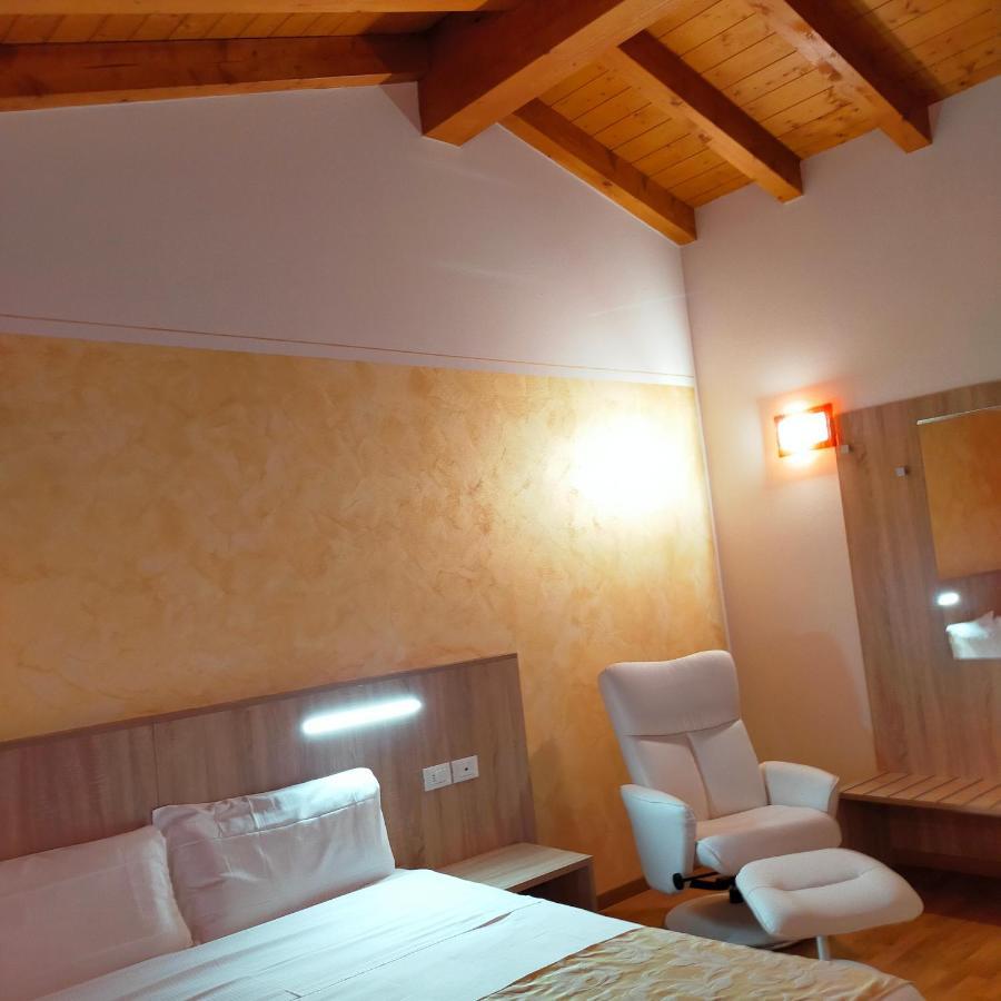 Al Cavaliere Villa Порденоне Екстериор снимка